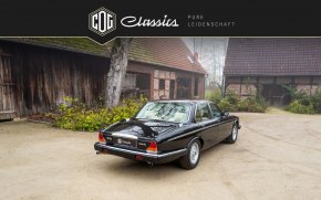 Jaguar Daimler Double Six 43